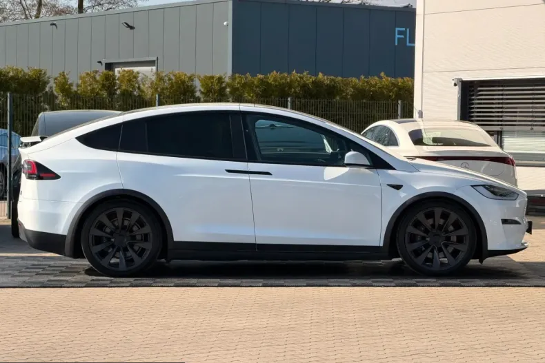 Tesla Model X din 2022 cu 65.777 km - oferta TES217513 - foto 30