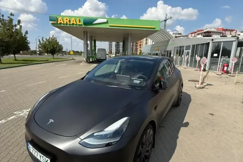 Tesla Model Y din 2023 cu 53.750 km - oferta TES217518 - foto 5