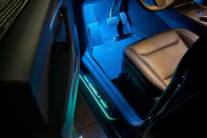 Tesla Model Y din 2023 cu 53.750 km - oferta TES217518 - foto 18