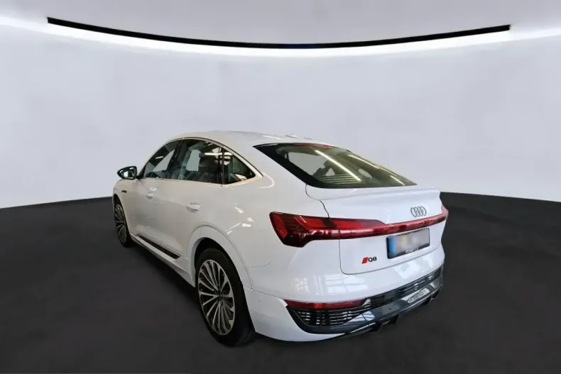 Audi Q8 e-tron din 2024 cu 70.700 km - oferta AUD217519 - foto 3