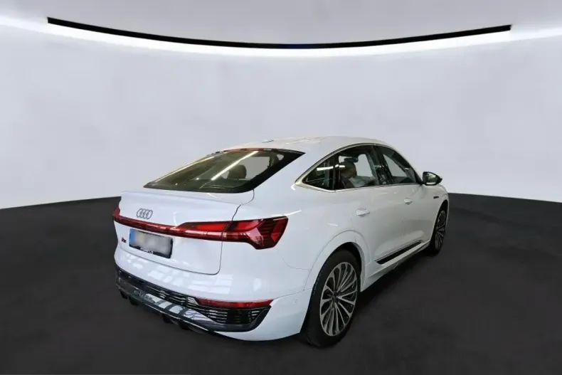Audi Q8 e-tron din 2024 cu 70.700 km - oferta AUD217519 - foto 4