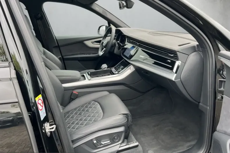 Audi SQ7 din 2025 cu 17.451 km - oferta AUD217521 - foto 13