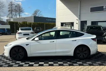 Tesla Model 3 din 2023 - oferta TES217522