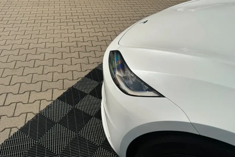 Tesla Model 3 din 2023 cu 98.444 km - oferta TES217522 - foto 5