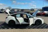 Tesla Model 3 din 2023 cu 98.444 km - oferta TES217522 - foto 15