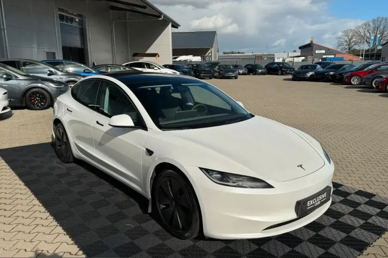 Tesla Model 3 din 2023 cu 98.444 km - oferta TES217522 - foto 16