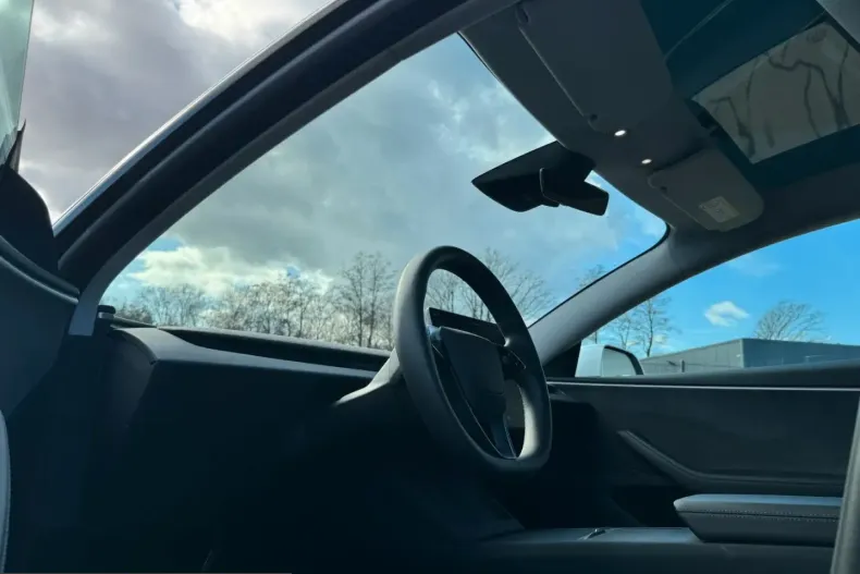 Tesla Model 3 din 2023 cu 98.444 km - oferta TES217522 - foto 23