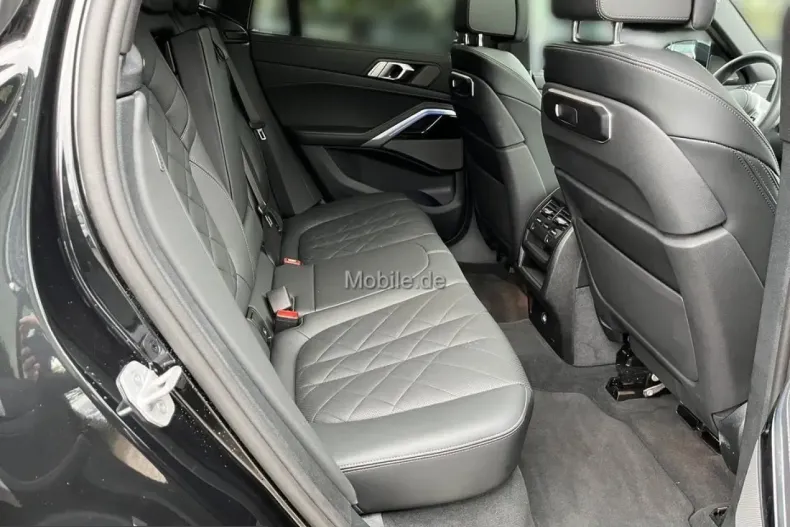 BMW X6 (Seria X) din 2024 cu 24.974 km - oferta BMW217536 - foto 16