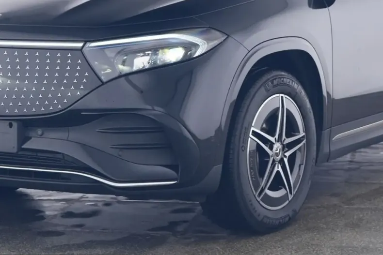 Mercedes-Benz EQA din 2024 cu 33.400 km - oferta MER217548 - foto 4