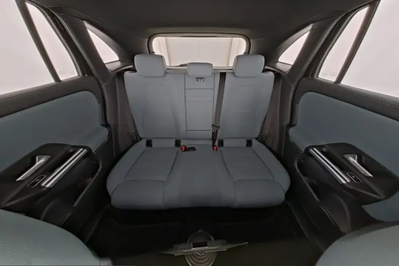 Mercedes-Benz EQA din 2024 cu 33.400 km - oferta MER217548 - foto 8