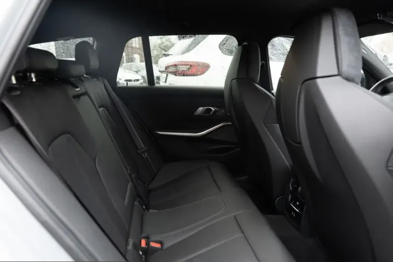 BMW M3 (Seria 3) din 2025 cu 11.500 km - oferta BMW217553 - foto 6