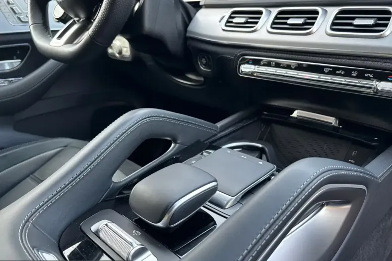 Mercedes-Benz GLE 53 AMG (Clasa GLE) din 2025 cu 32.398 km - oferta MER217563 - foto 14