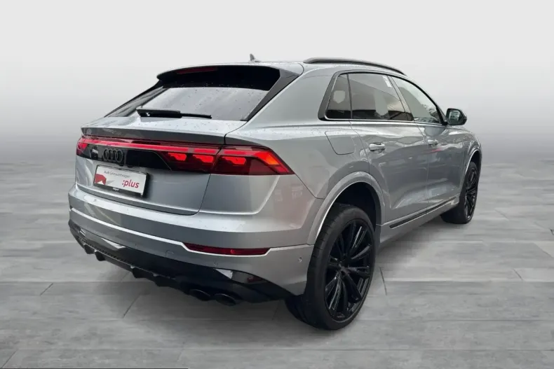 Audi SQ8 din 2025 cu 9.895 km - oferta AUD217570 - foto 4