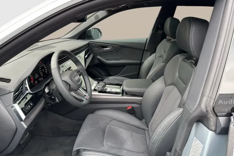 Audi SQ8 din 2025 cu 9.895 km - oferta AUD217570 - foto 7