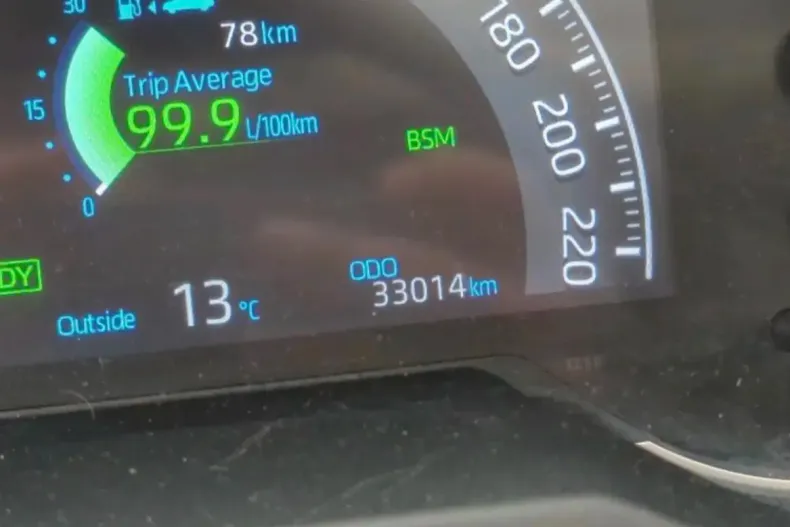 Toyota RAV4 din 2022 cu 33.014 km - oferta TOY217572 - foto 2