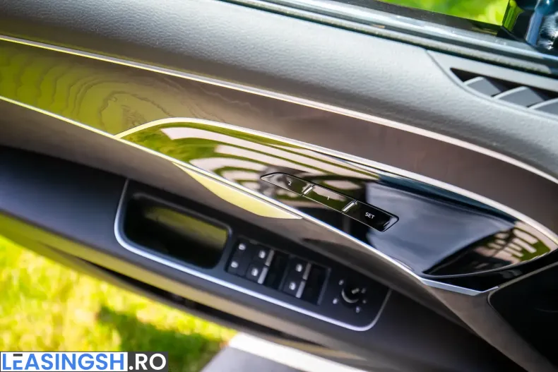 Audi A8 din 2021 cu 58.900 km - oferta AUD217574 - foto 28