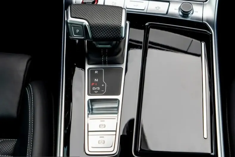 Audi RS6 din 2025 cu 13.926 km - oferta AUD217575 - foto 22