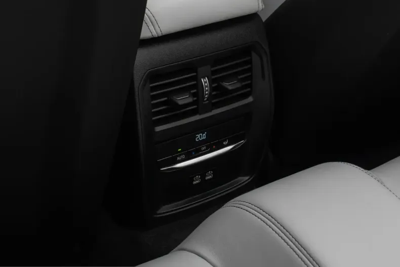 BMW M4 (Seria 4) din 2022 cu 23.314 km - oferta BMW217585 - foto 24