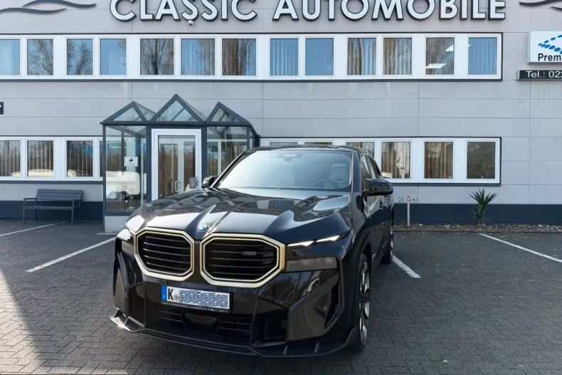 BMW XM (Seria X) din 2023 cu 16.450 km - oferta BMW217595 - foto 1