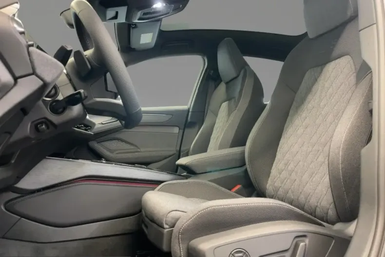 Audi A6 din 2025 cu 15.999 km - oferta AUD217602 - foto 8