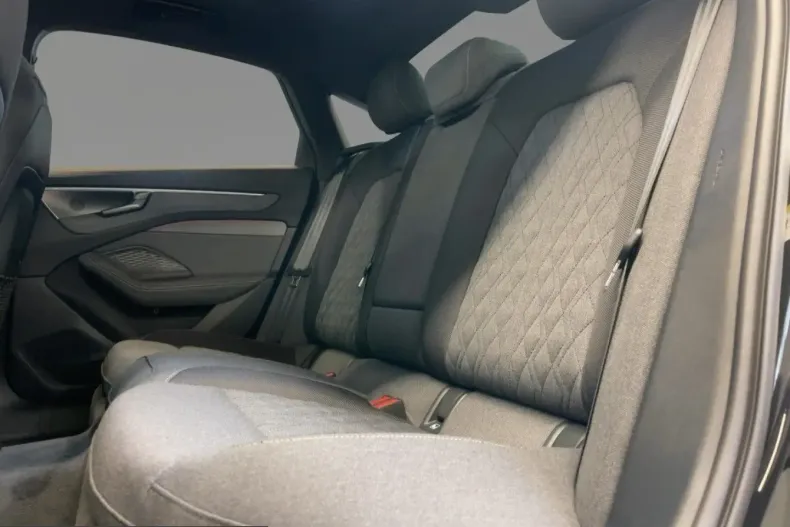Audi A6 din 2025 cu 15.999 km - oferta AUD217602 - foto 9