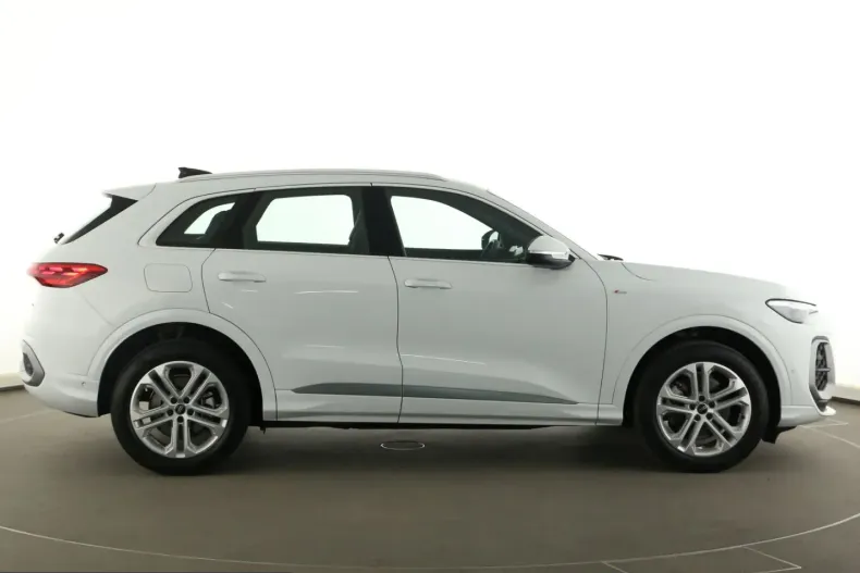Audi Q5 din 2025 cu 13.822 km - oferta AUD217603 - foto 11