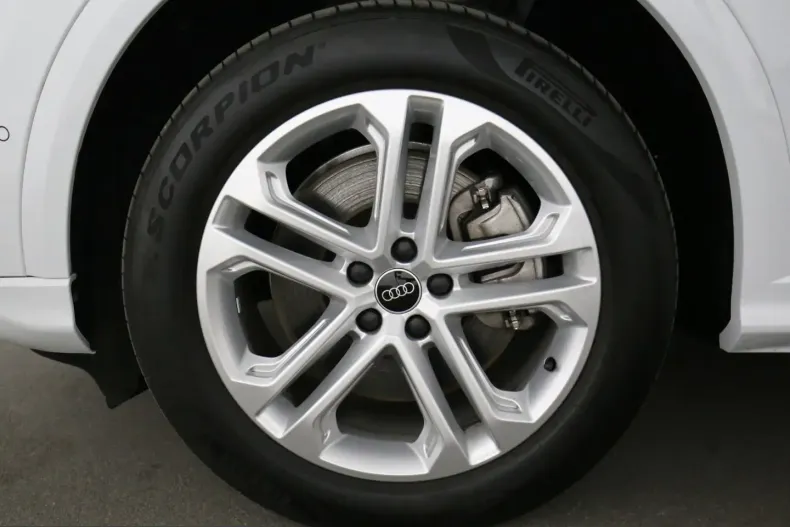 Audi Q5 din 2025 cu 13.822 km - oferta AUD217603 - foto 26