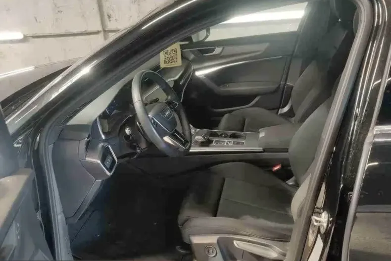 Audi A6 din 2024 cu 6.100 km - oferta AUD217607 - foto 4