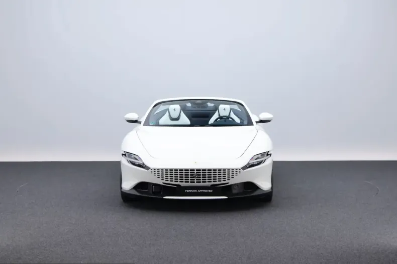 Ferrari Roma din 2025 cu 990 km - oferta FER217619 - foto 2