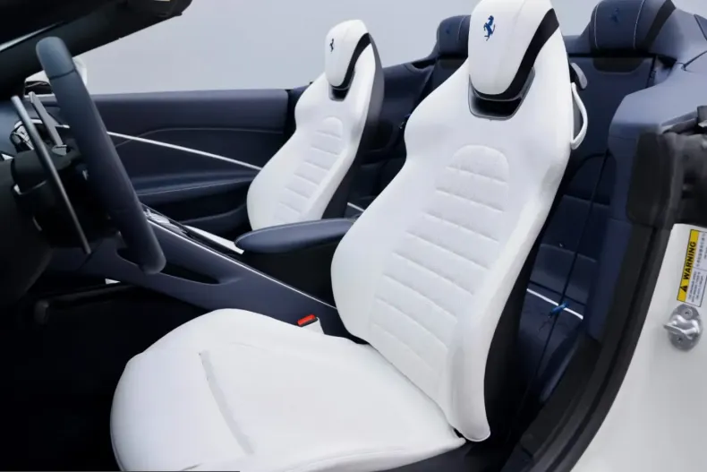 Ferrari Roma din 2025 cu 990 km - oferta FER217619 - foto 13