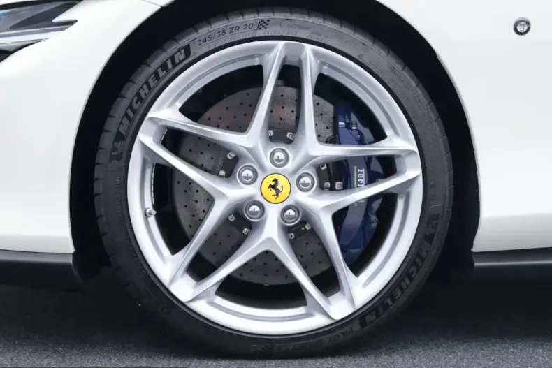 Ferrari Roma din 2025 cu 990 km - oferta FER217619 - foto 19