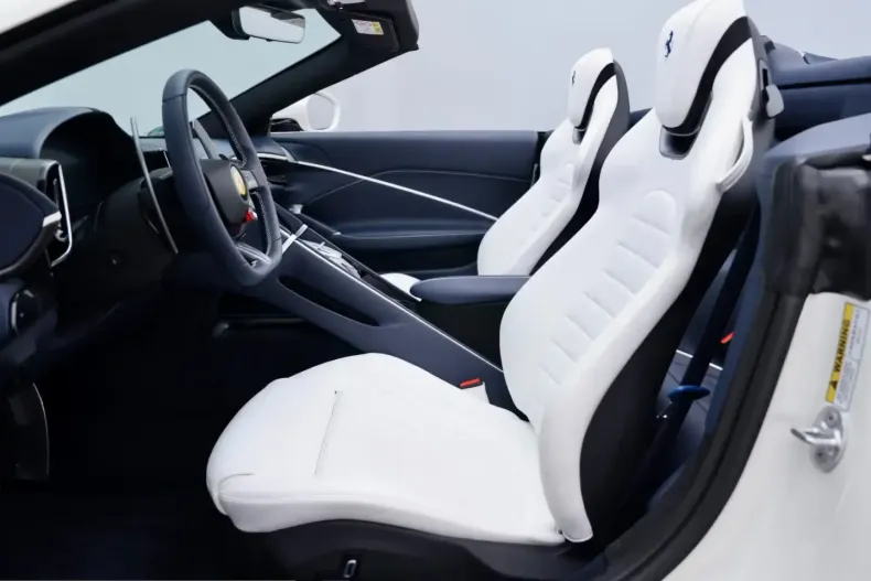 Ferrari Roma din 2025 cu 990 km - oferta FER217619 - foto 31
