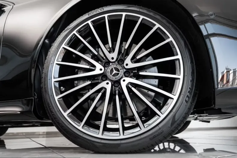 Mercedes-Benz S 580 (Clasa S) din 2026 cu 50 km - oferta MER217624 - foto 5