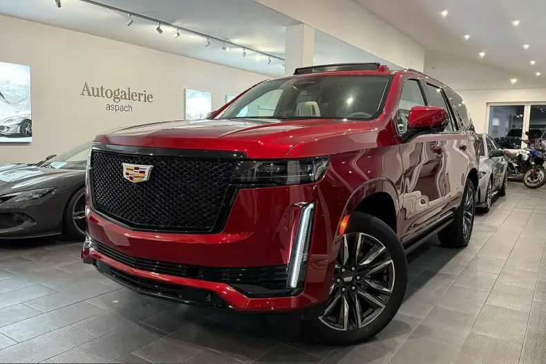 Cadillac Escalade din 2025 cu 3.000 km - oferta CAD217640 - foto 1