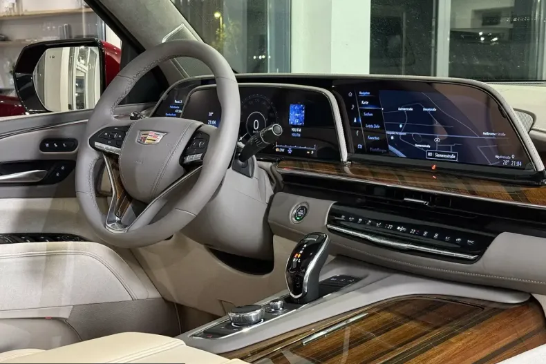 Cadillac Escalade din 2025 cu 3.000 km - oferta CAD217640 - foto 15