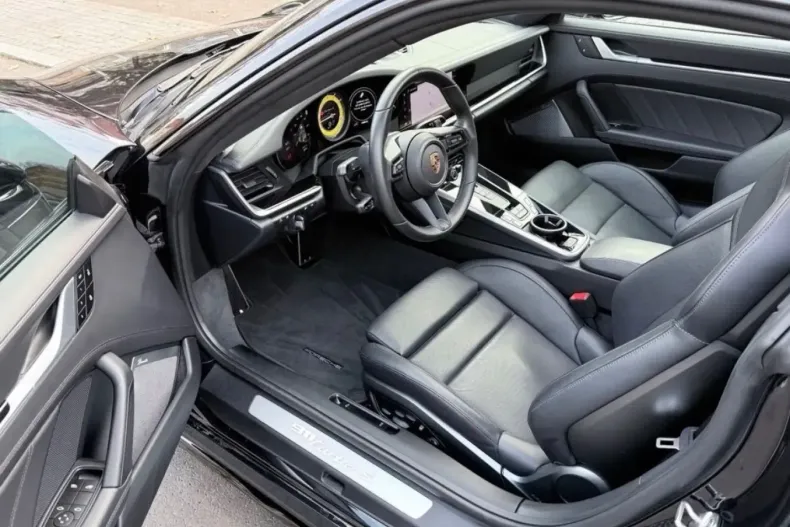 Porsche 992 din 2024 cu 7.790 km - oferta POR217644 - foto 10