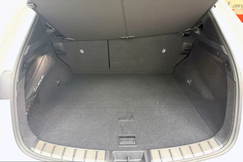 Lexus NX 450h din 2024 cu 32.599 km - oferta LEX217649 - foto 19