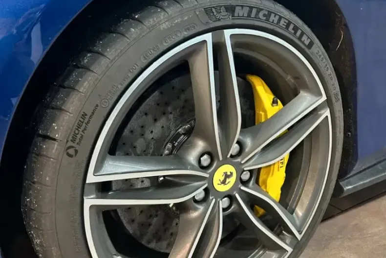 Ferrari Roma din 2025 cu 2.900 km - oferta FER217651 - foto 12