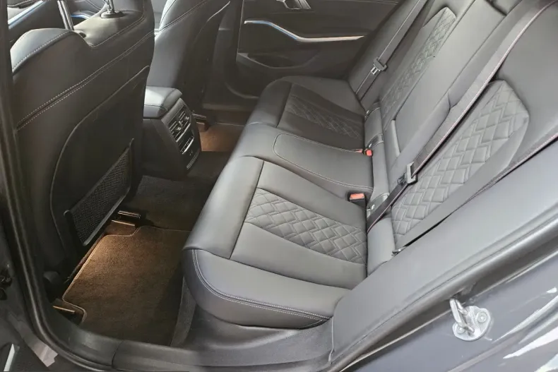 BMW 330 (Seria 3) din 2022 cu 85.300 km - oferta BMW217652 - foto 13