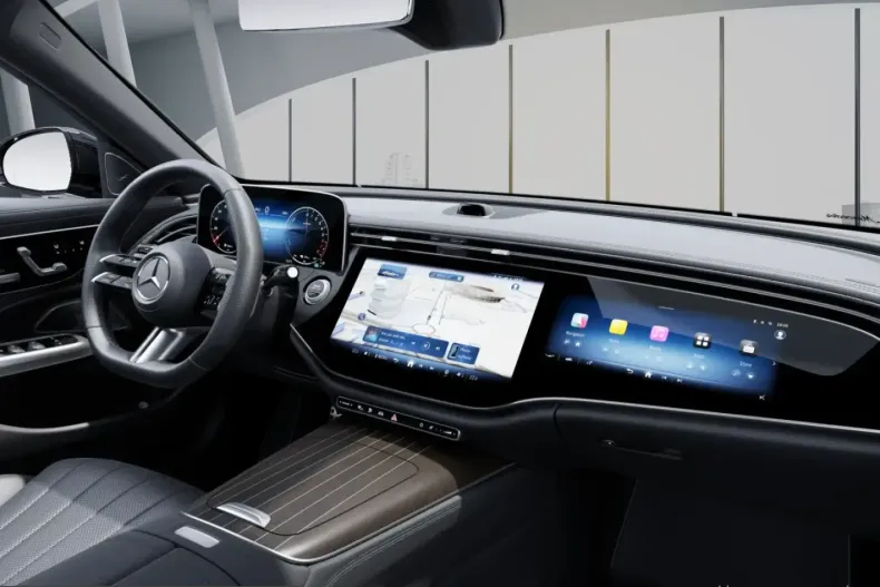 Mercedes-Benz E 300 (Clasa E) din 2023 cu 4.529 km - oferta MER217661 - foto 8