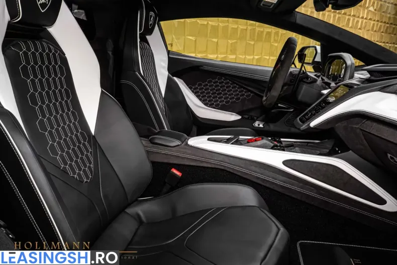 Lamborghini Revuelto din 2026 cu 250 km - oferta LAM217664 - foto 18