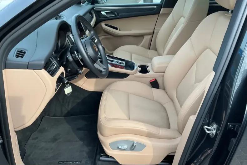 Porsche Macan din 2022 cu 56.256 km - oferta POR217671 - foto 2