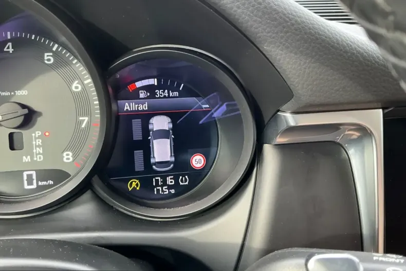 Porsche Macan din 2022 cu 56.256 km - oferta POR217671 - foto 23