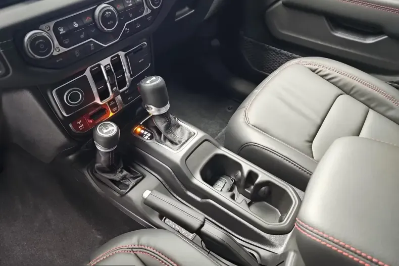 Jeep Wrangler din 2026 cu 20 km - oferta JEE217673 - foto 13