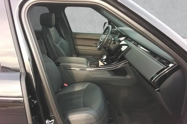 Land Rover Range Rover Sport din 2024 cu 44.500 km - oferta LAN217682 - foto 3