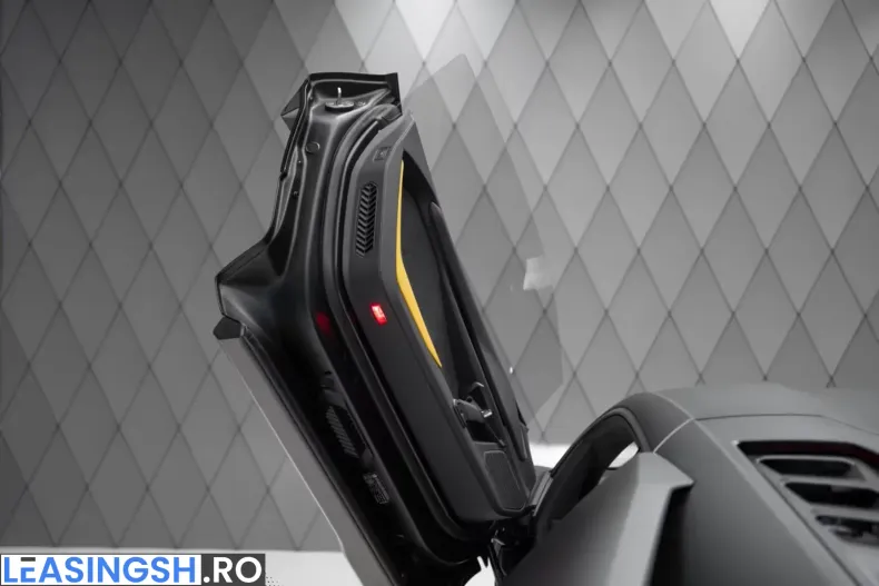 Lamborghini Revuelto din 2026 cu 89 km - oferta LAM217685 - foto 11