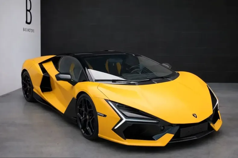 Lamborghini Revuelto din 2026 cu 86 km - oferta LAM217692 - foto 1