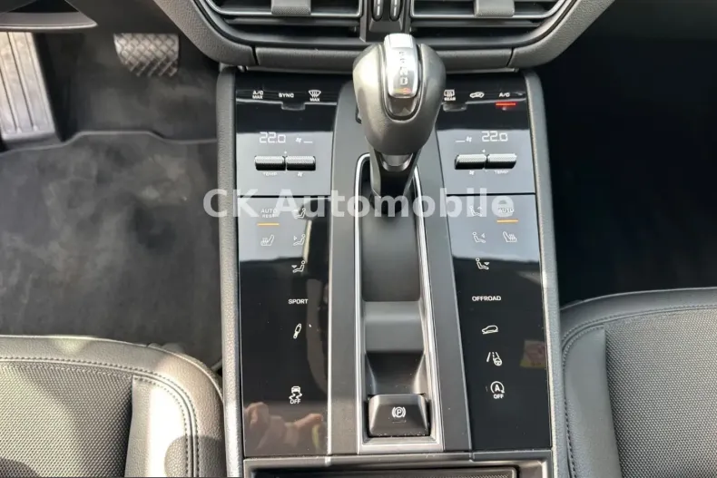 Porsche Macan din 2022 cu 96.386 km - oferta POR217699 - foto 16