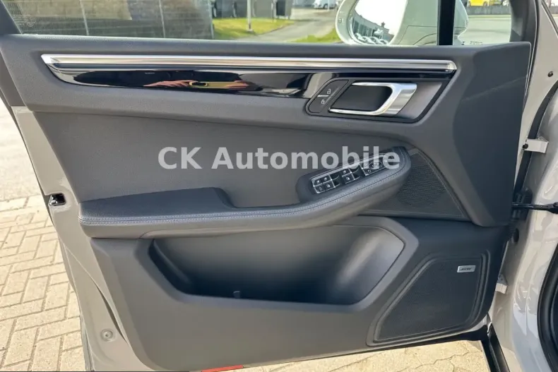 Porsche Macan din 2022 cu 96.386 km - oferta POR217699 - foto 25