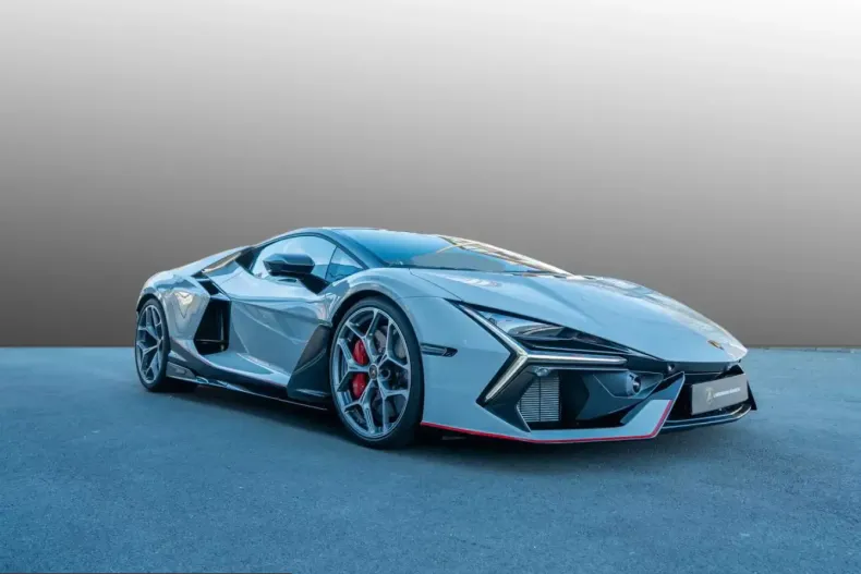 Lamborghini Revuelto din 2026 cu 55 km - oferta LAM217702 - foto 1